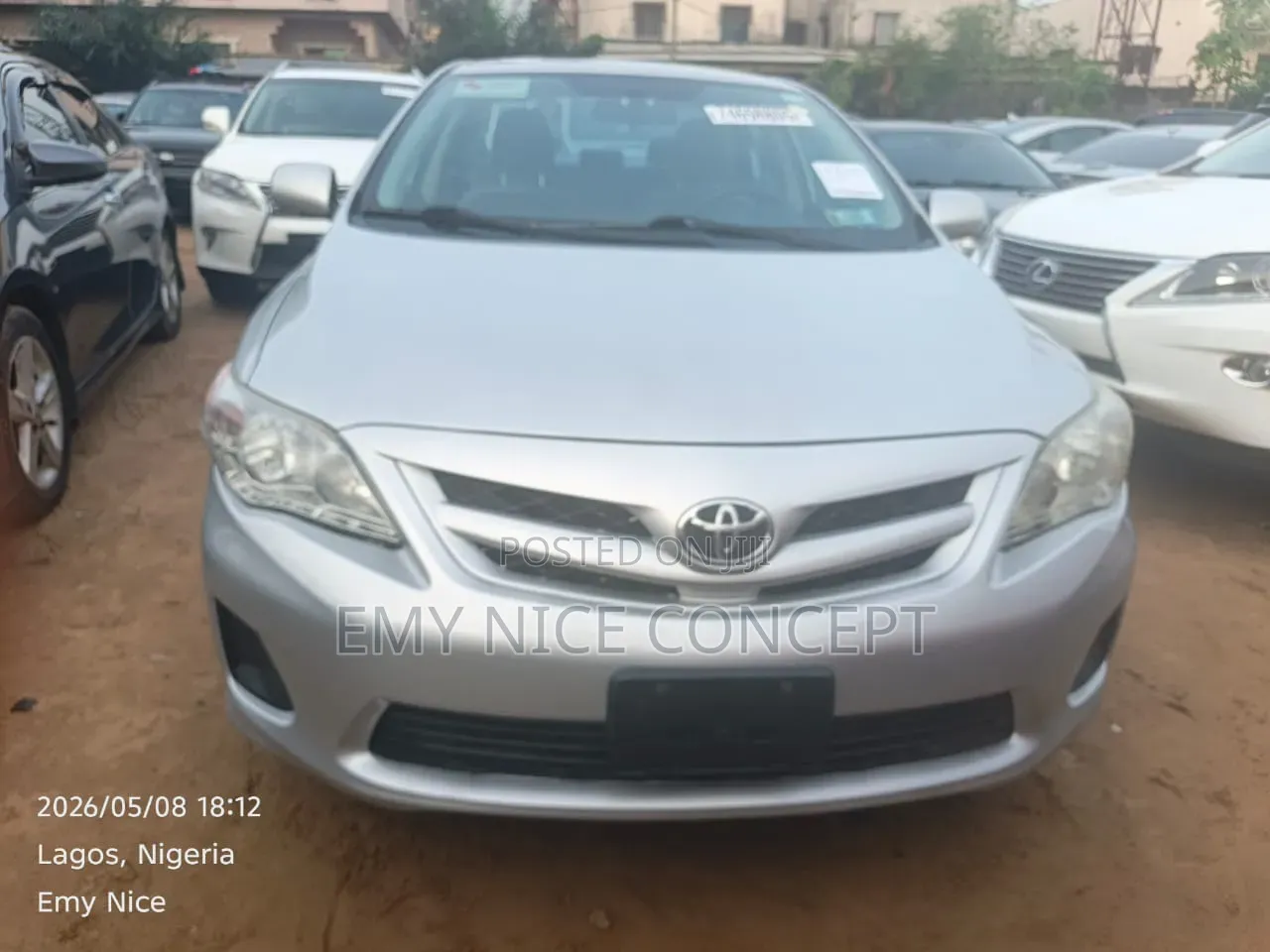 Toyota Corolla LE 4dr Sedan (1.8L 4cyl 4A) 2011 Silver