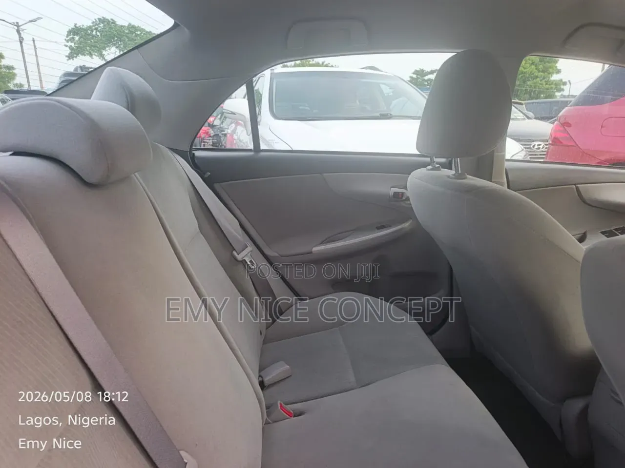 Toyota Corolla LE 4dr Sedan (1.8L 4cyl 4A) 2011 Silver