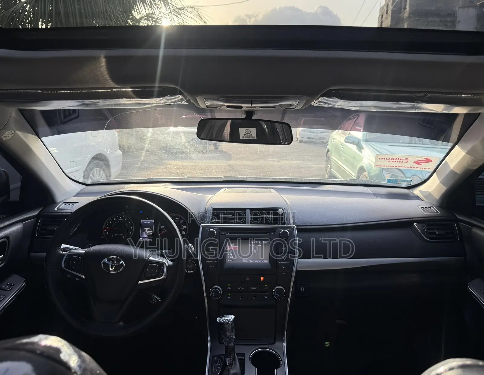 Toyota Camry SE w/Special Edition Pkg (2.5L 4cyl 6A) 2016 Silver