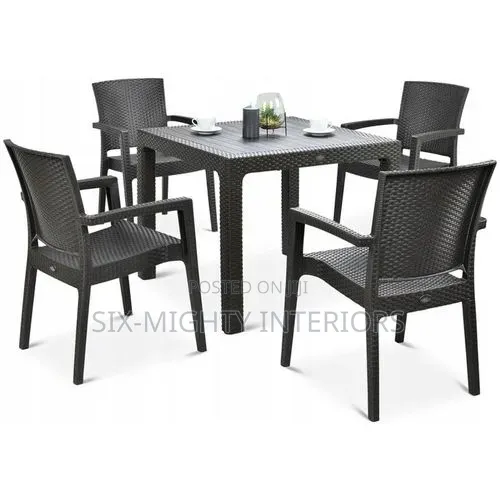 Outdoor Patio Furniture Set of Table and 4 Chairs