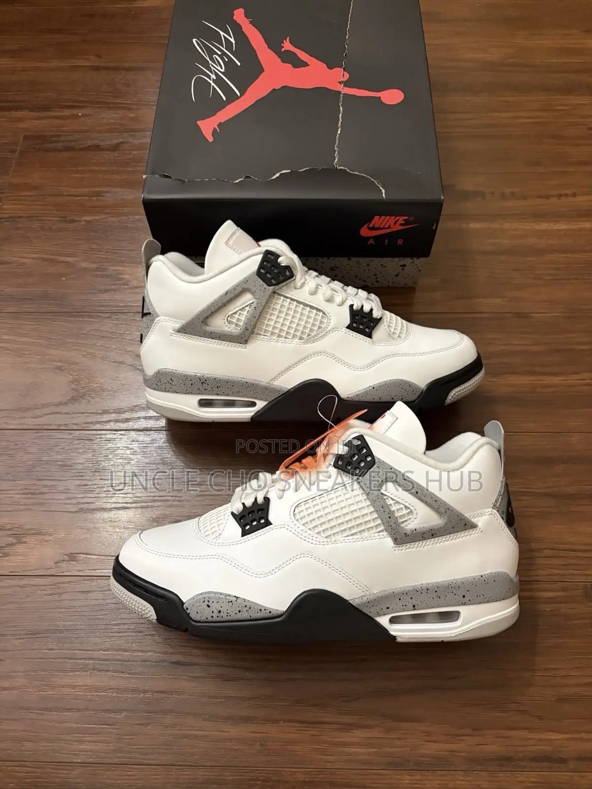 Air Jordan 4