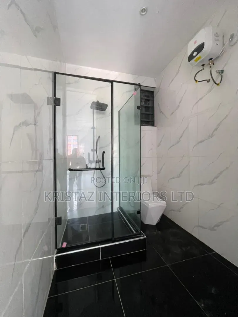 2bdrm Apartment in Lekki Phase 1 for sale