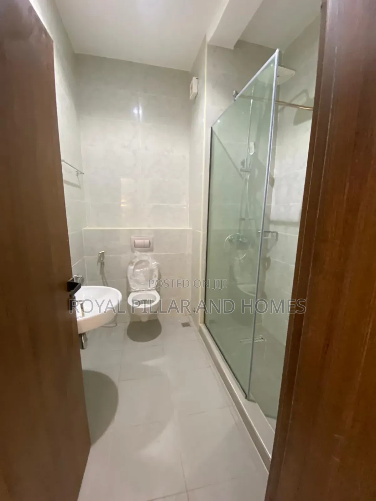 4bdrm Townhouse / Terrace in Guzape Main for rent