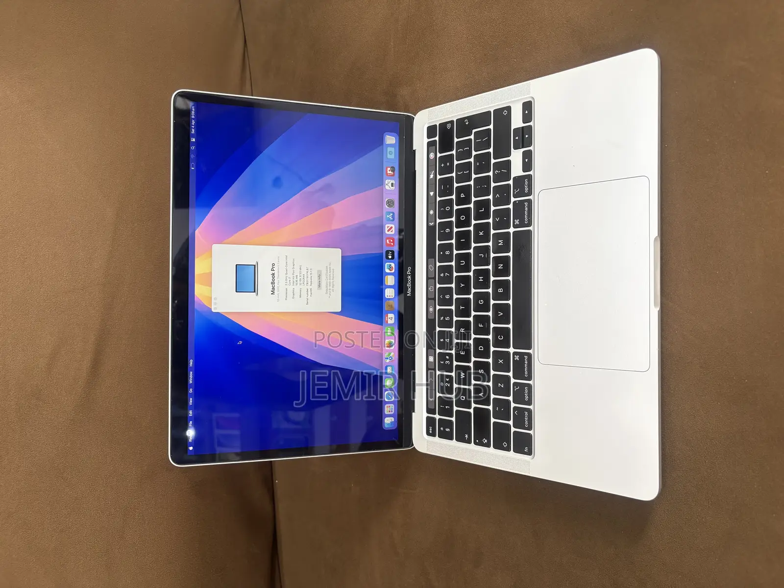 Laptop Apple MacBook Pro 2020 32GB Intel Core i7 SSD 512GB