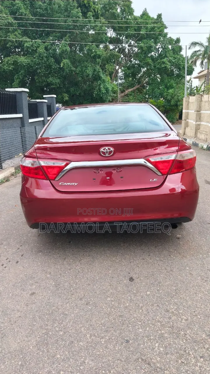 Toyota Camry 2016 Maroon
