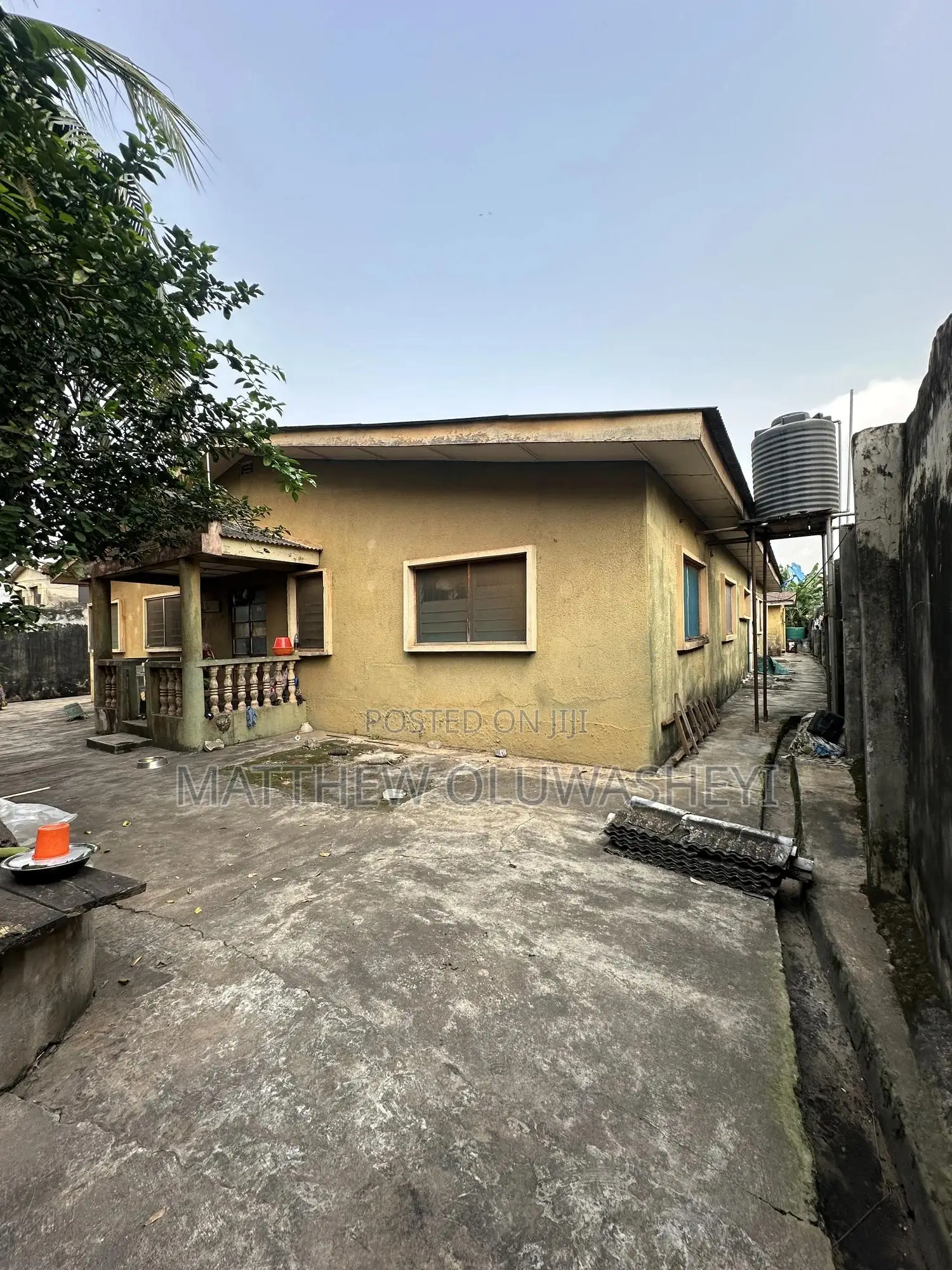 20bdrm Block of Flats in Gowon Estate Ipaja for sale