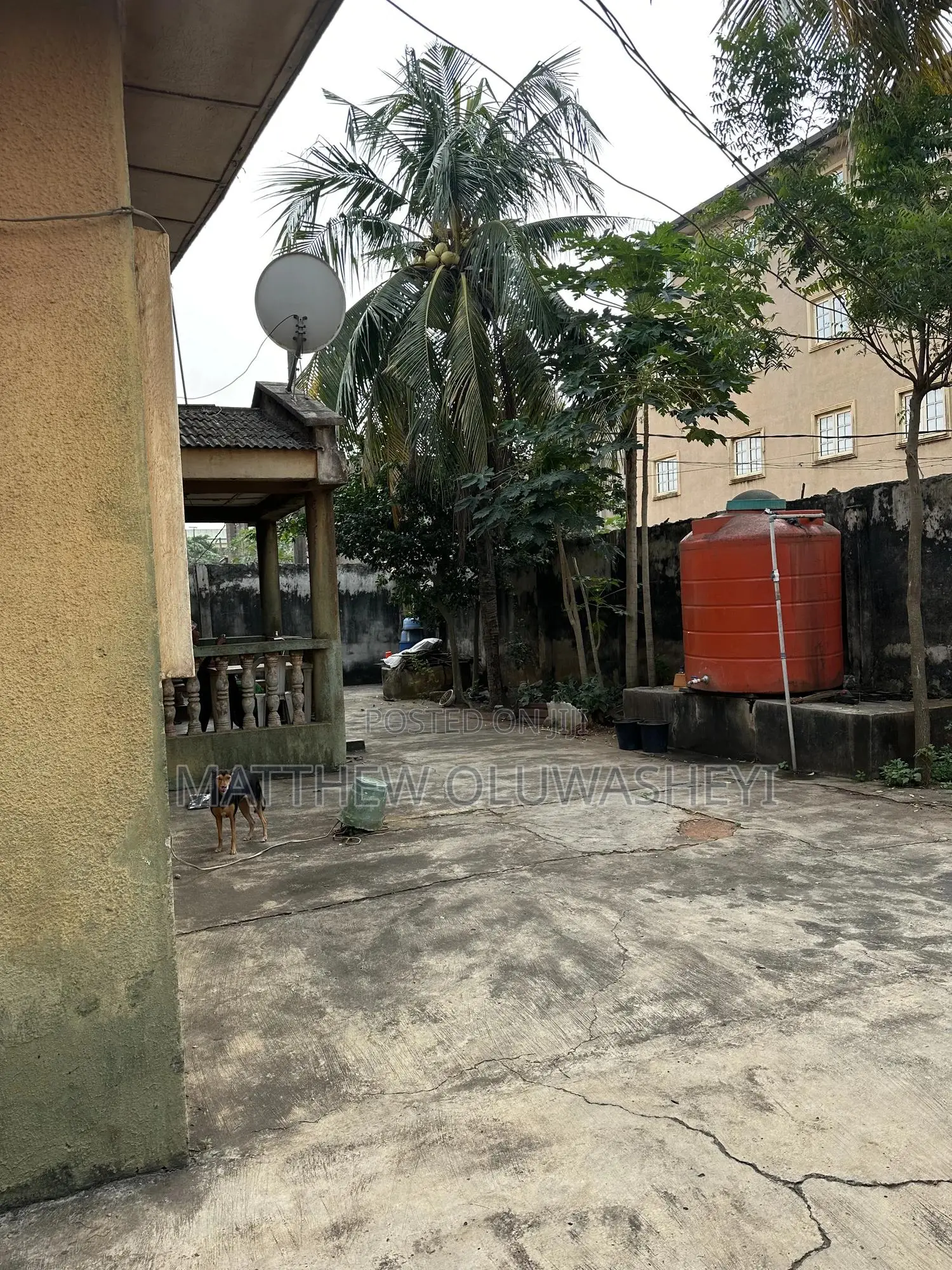 20bdrm Block of Flats in Gowon Estate Ipaja for sale