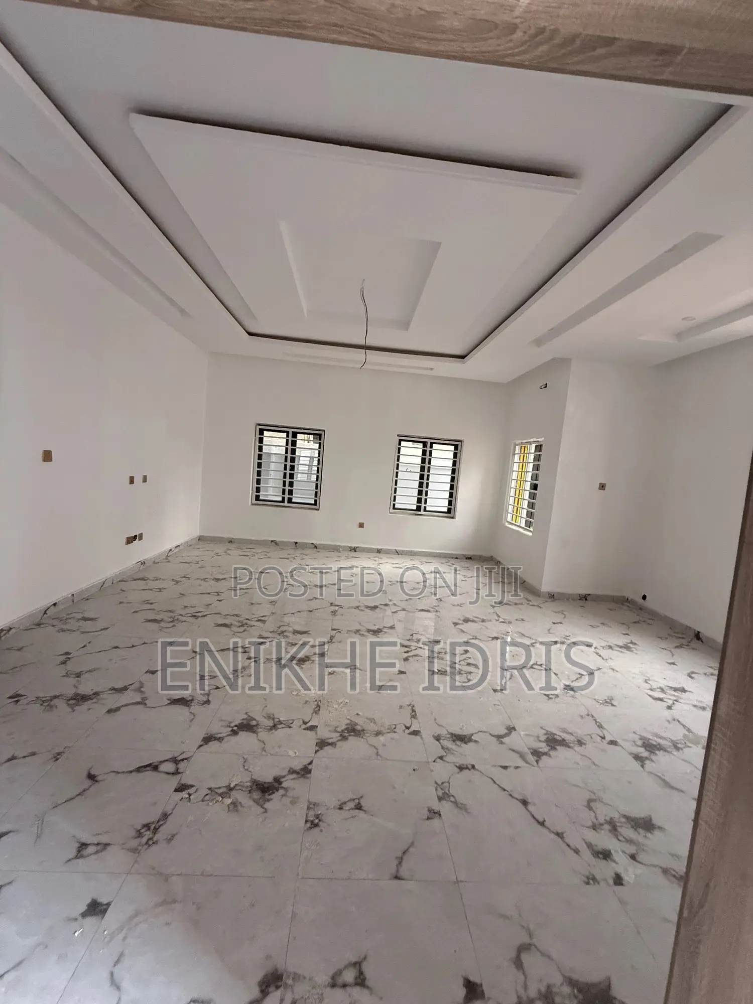 5bdrm Duplex in Vine, Sabon Lugbe for sale