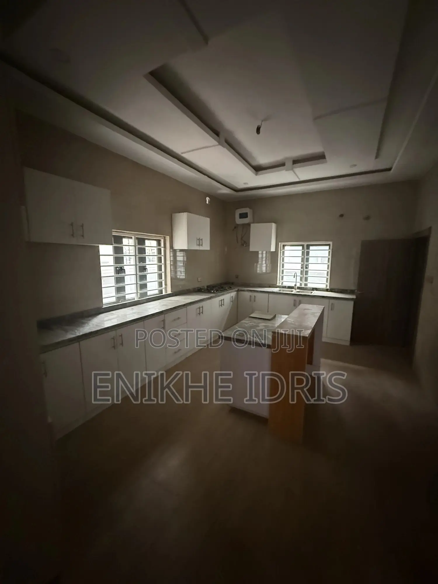 5bdrm Duplex in Vine, Sabon Lugbe for sale