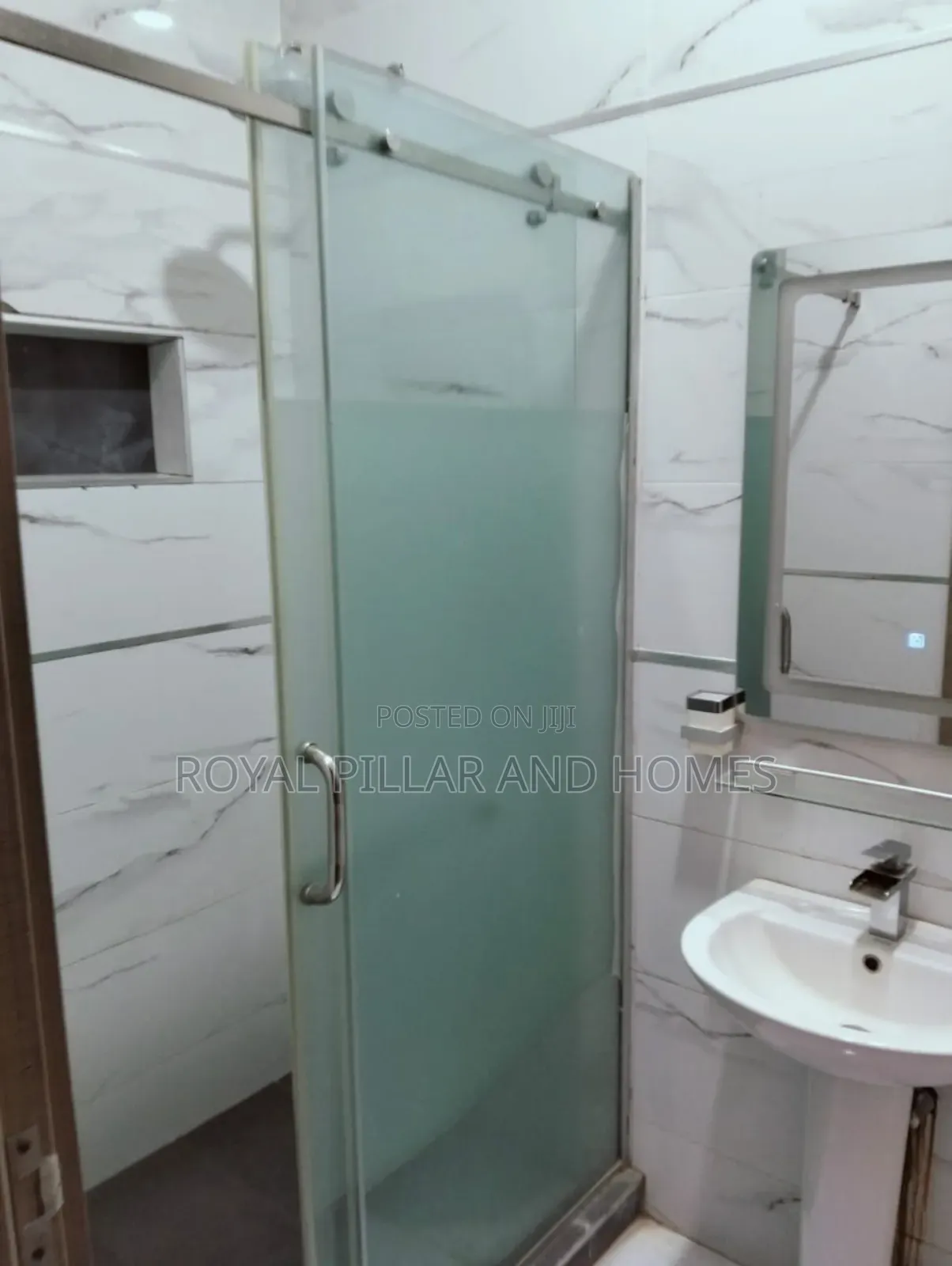 5bdrm Duplex in Guzape Main for rent