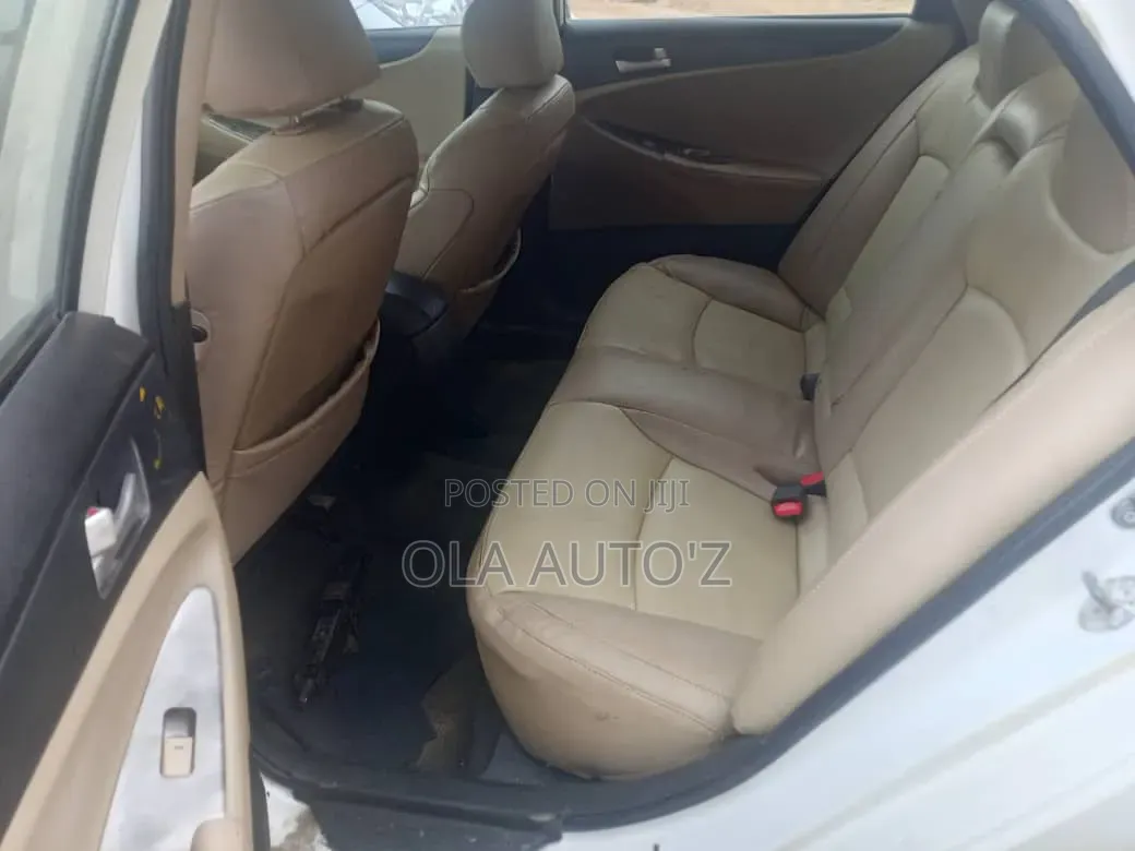 Hyundai Sonata 2012 White