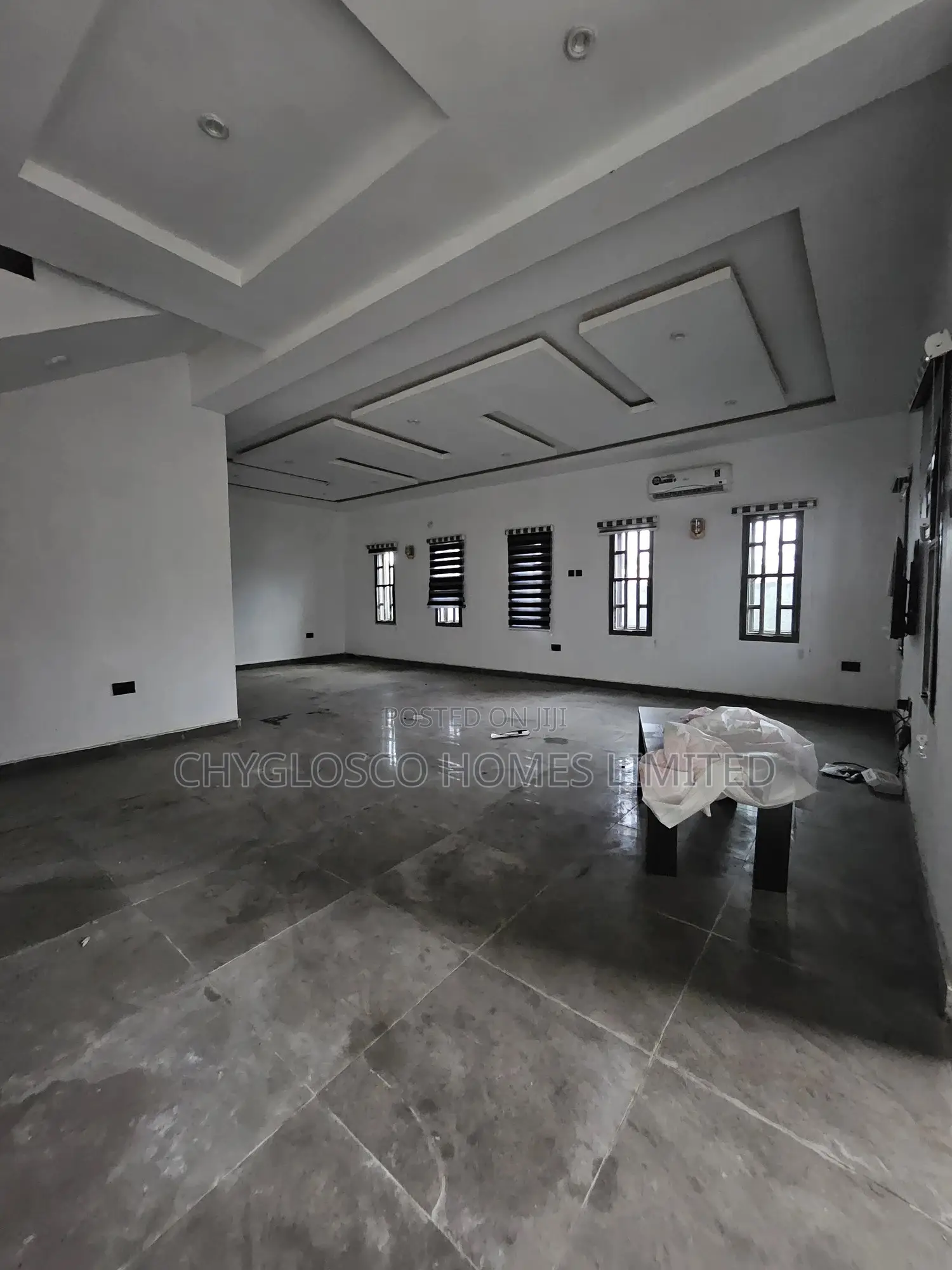 4bdrm Duplex in Eliozu for sale