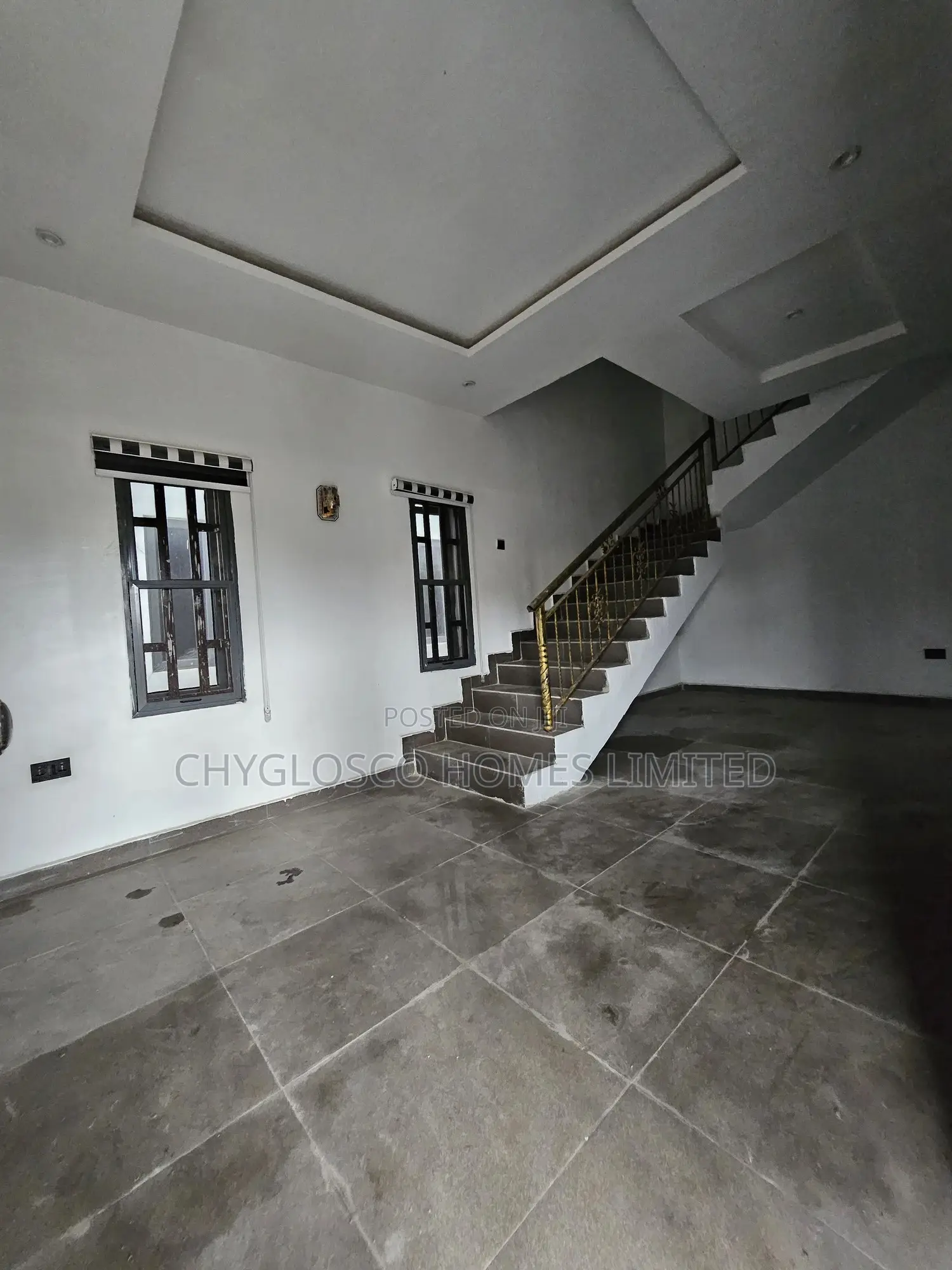 4bdrm Duplex in Eliozu for sale