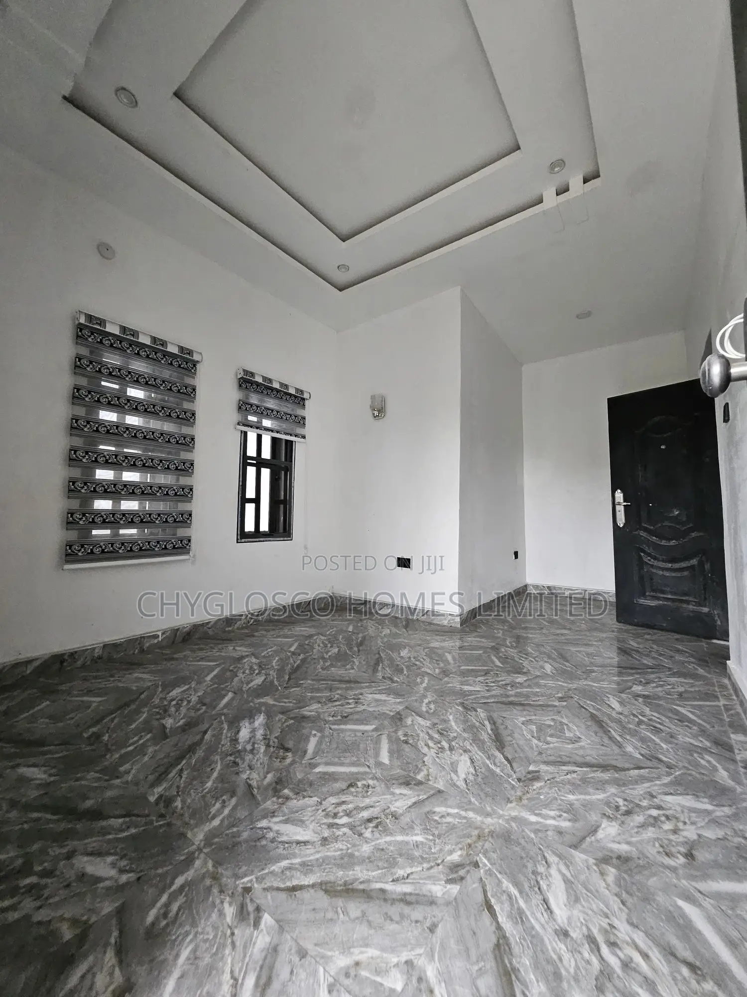 4bdrm Duplex in Eliozu for sale