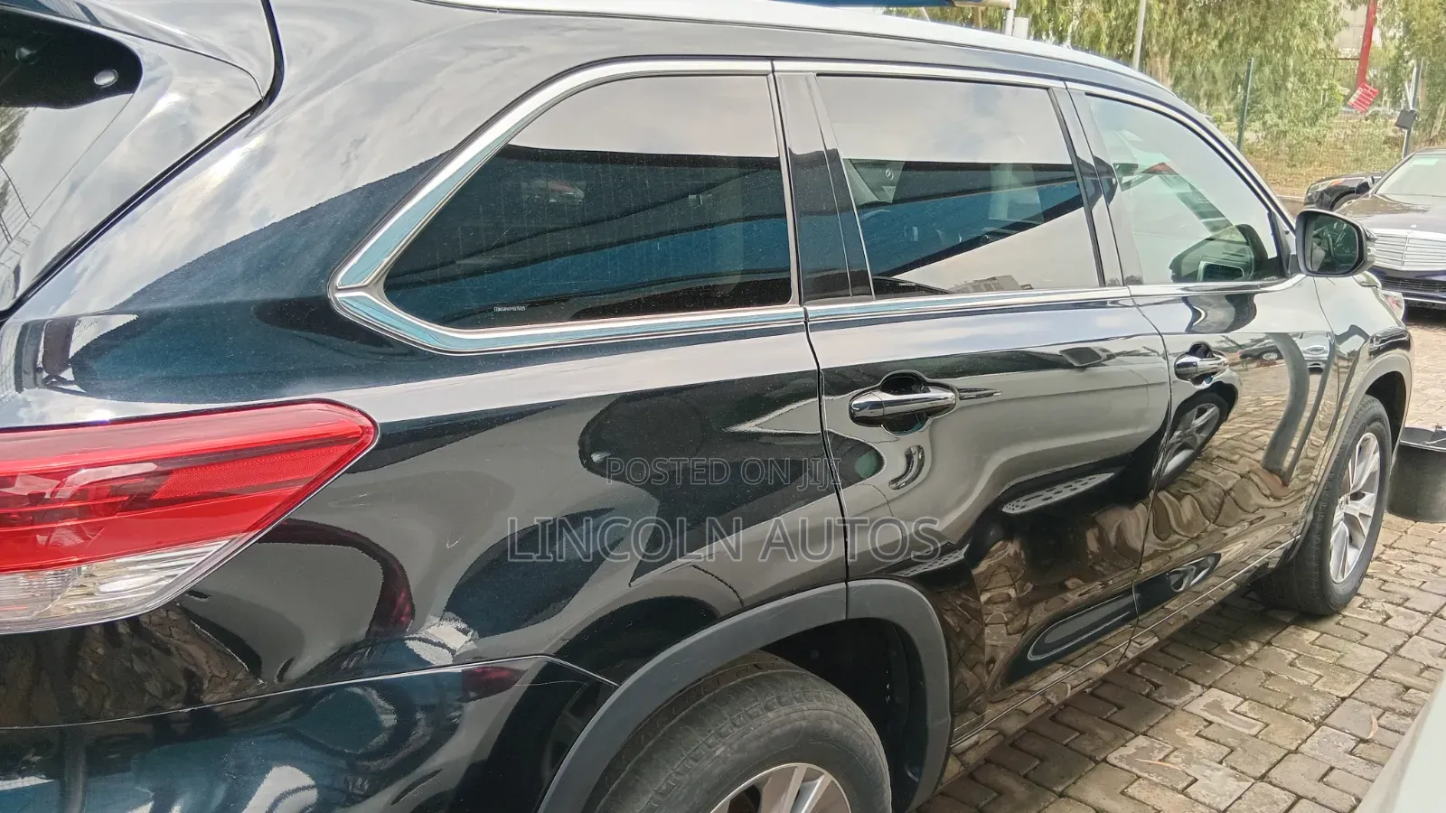 Toyota Highlander XLE 4dr SUV (3.5L 6cyl 6A) 2015 Matt Black