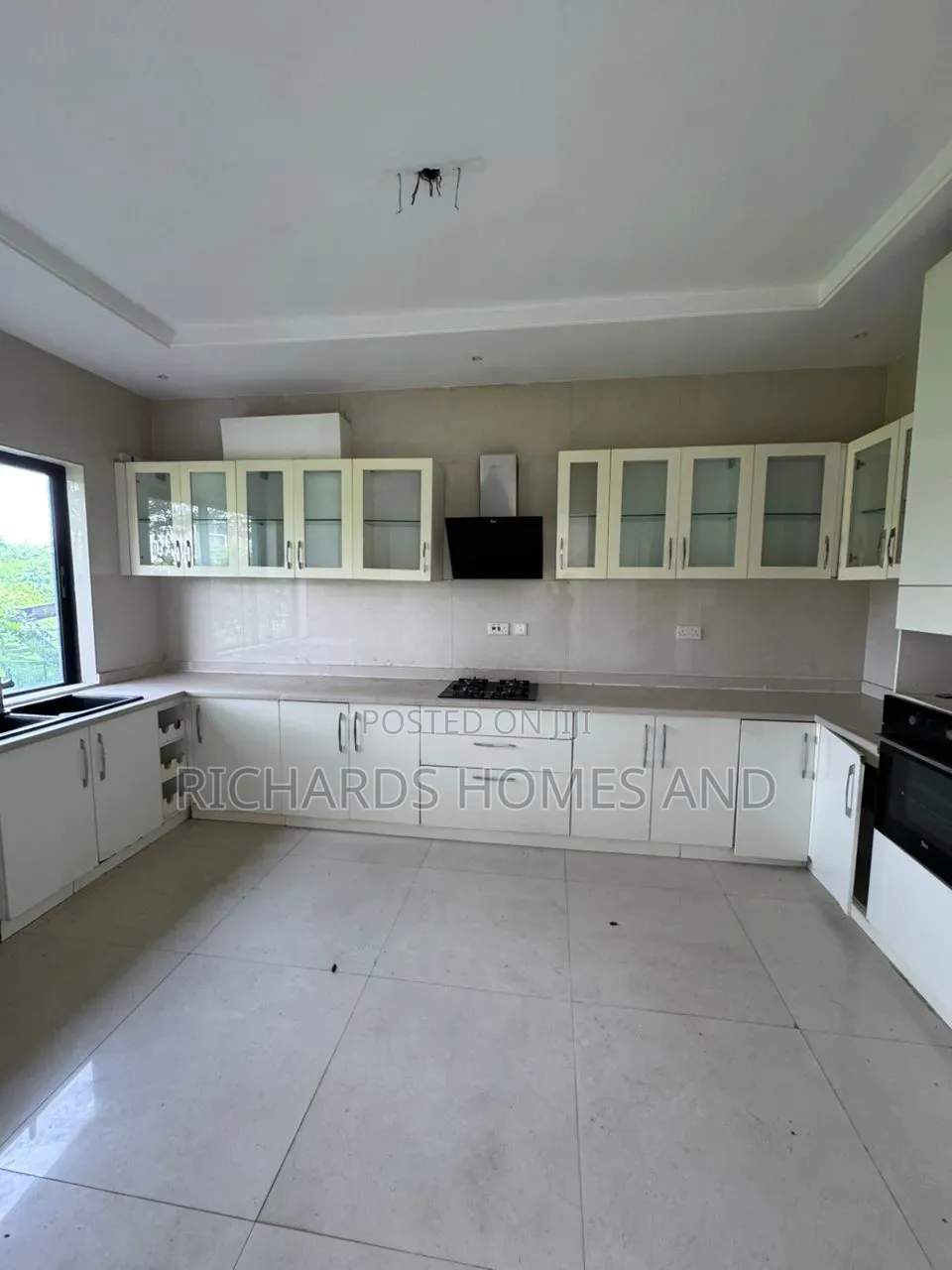 5bdrm Duplex in Banana Island Ikoyi for rent