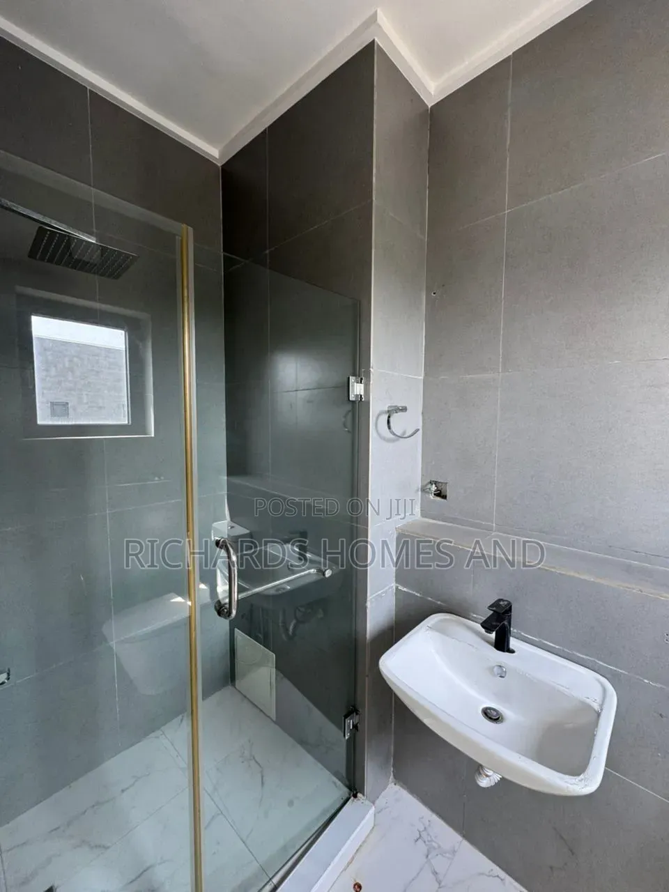 5bdrm Duplex in Banana Island Ikoyi for rent