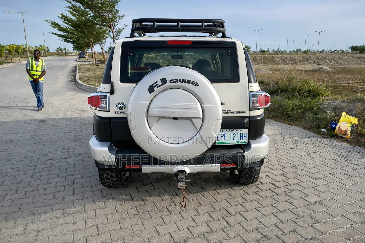 Toyota FJ Cruiser 4x4 Automatic 2012 White