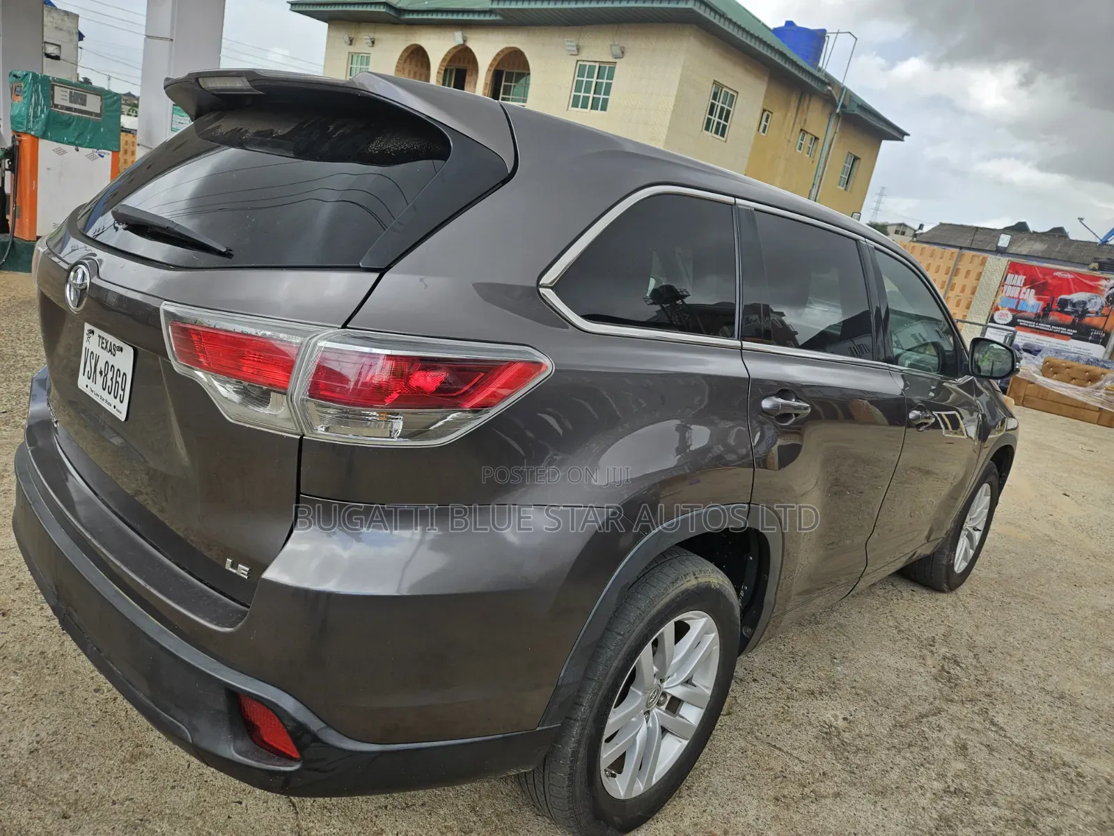 Toyota Highlander LE 4x2 (2.7L 4cyl 6A) 2016 Gray