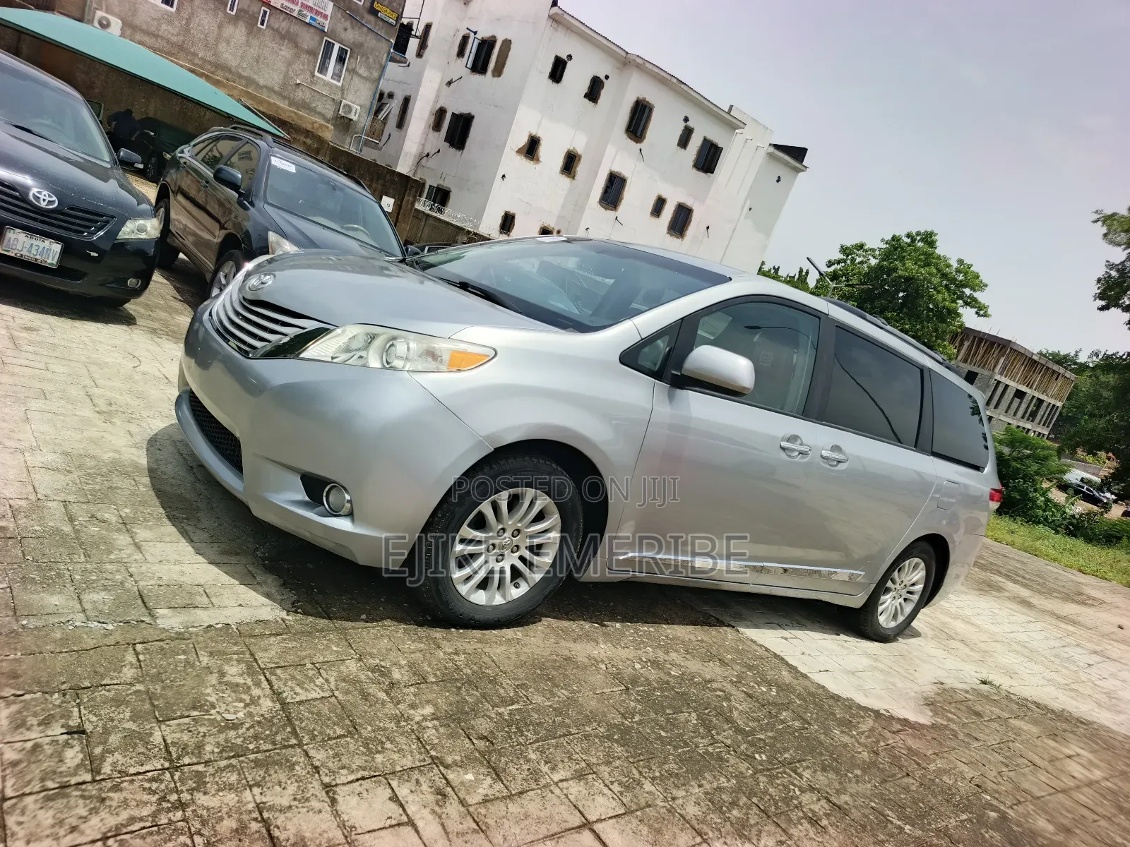 Toyota Sienna 2014 Silver