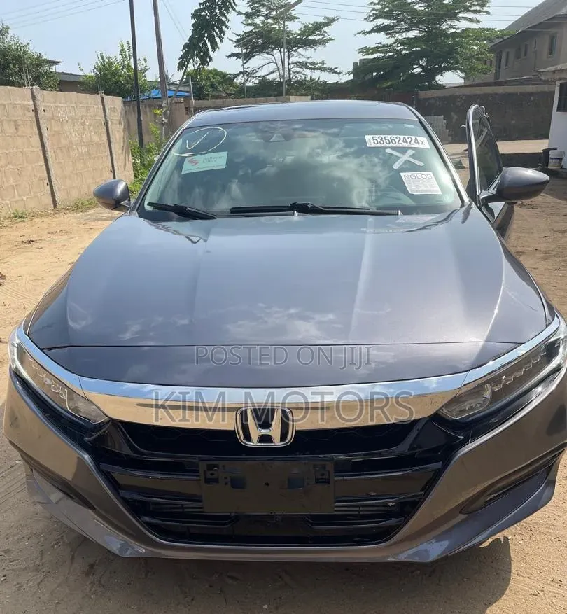 Honda Accord Sport (2.0L 4cyl Turbo 6M) 2019 Gray