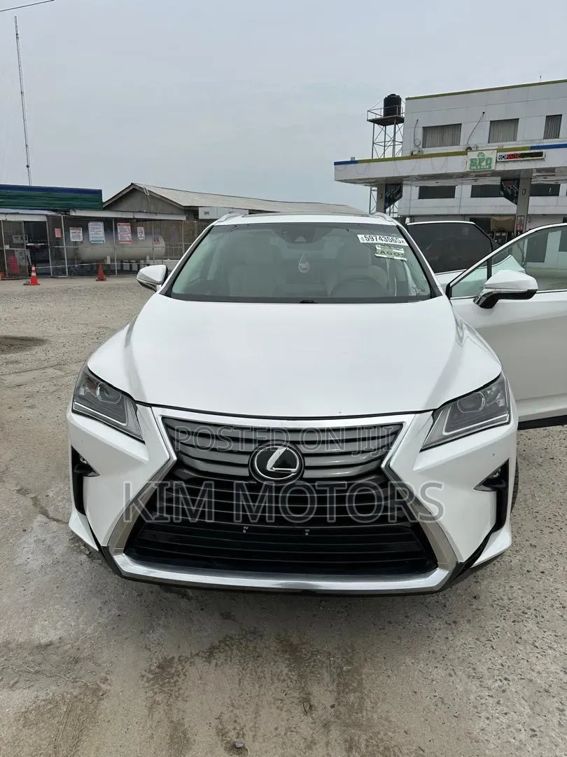 Lexus RX 350 FWD 2017 White