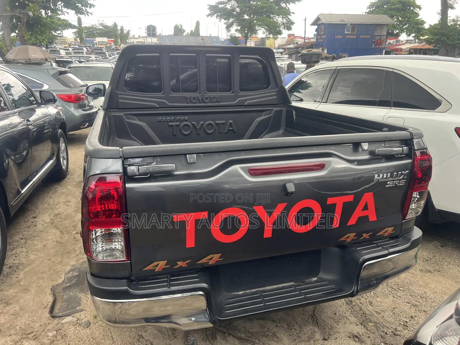 Toyota Hilux 2021 Gray