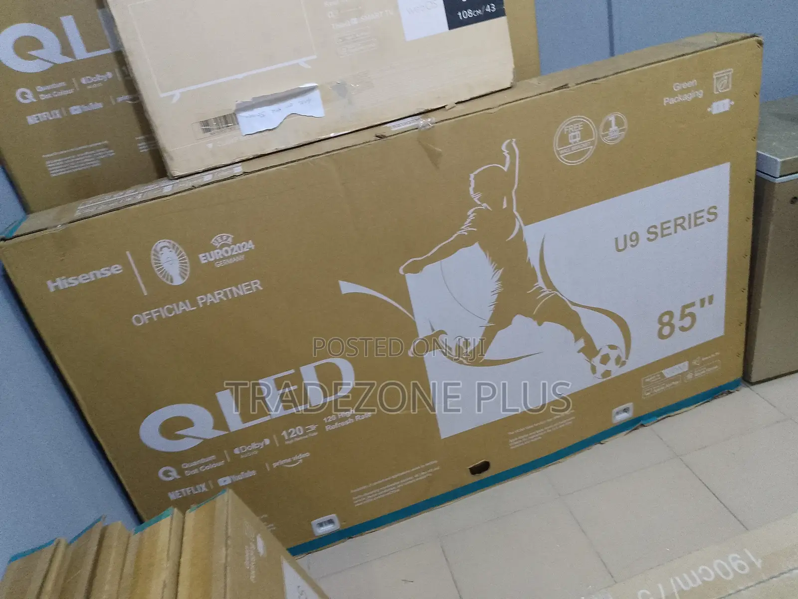 Transform Your Living Room With the Hisense 85” U9n