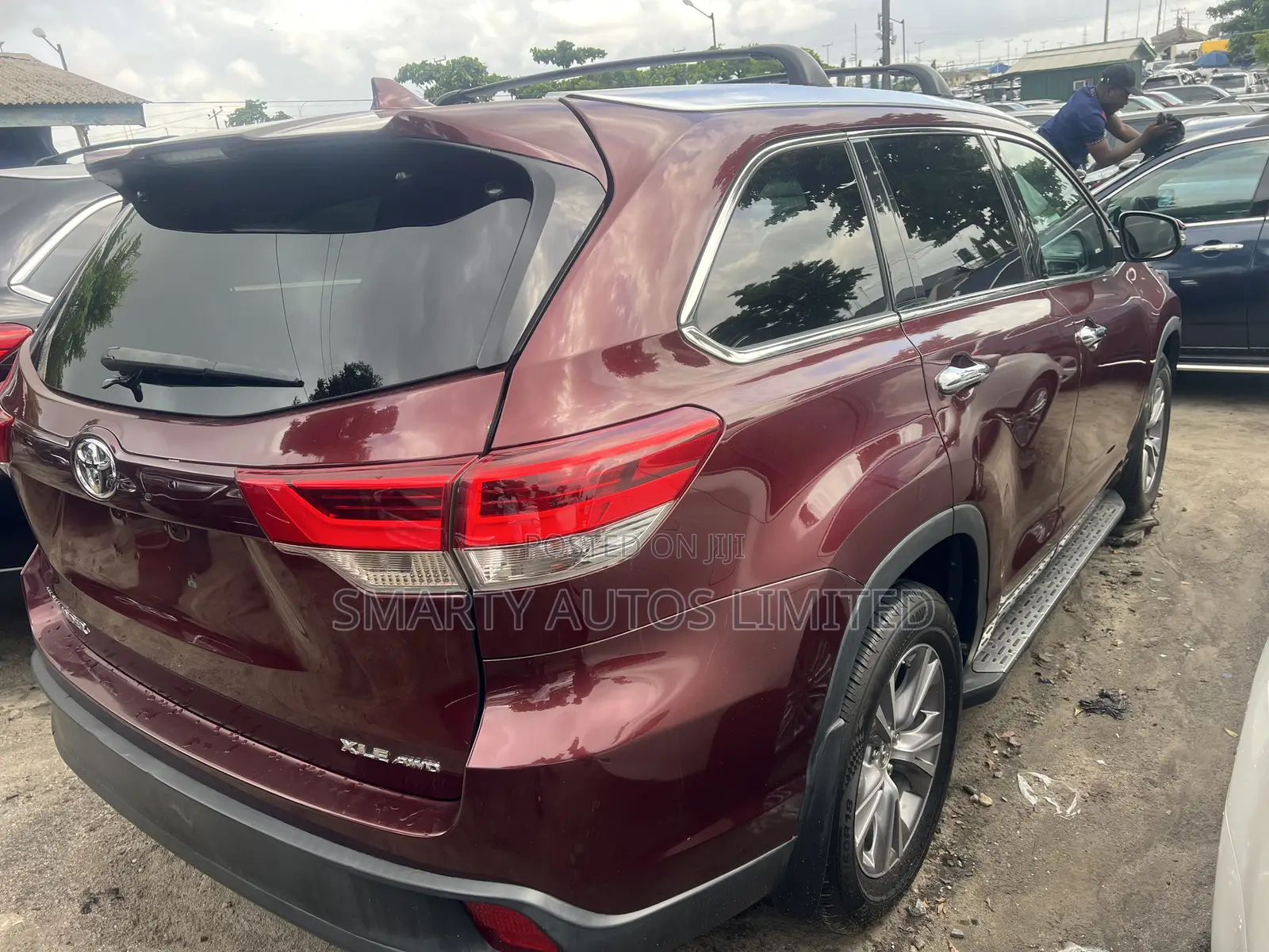 Toyota Highlander XLE 4dr SUV AWD (3.5L 6cyl 6A) 2015 Burgundy