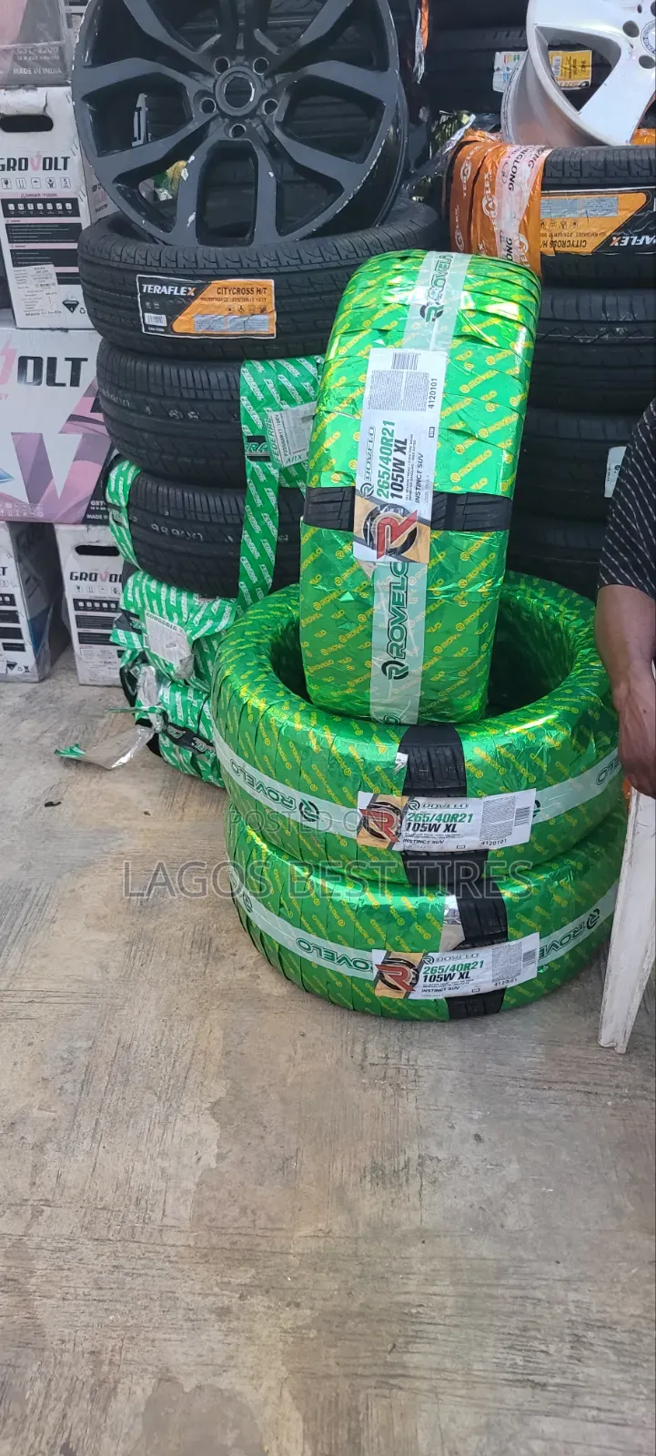 Brand New Rovelo Instinct Suv Tires (265/40 R21 105w Xl).