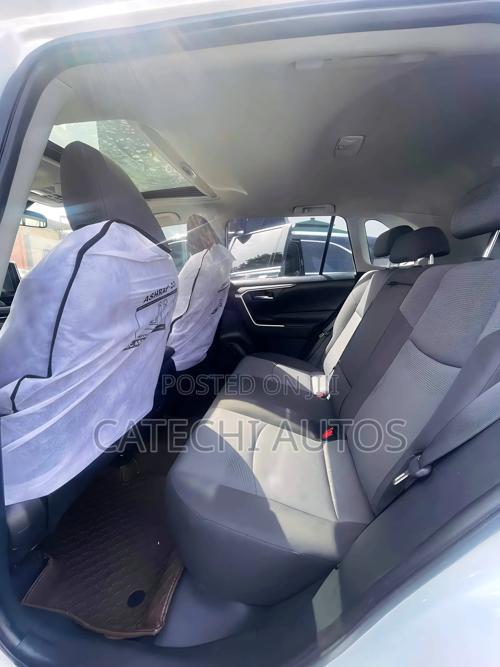 Toyota RAV4 Adventure 2021 White