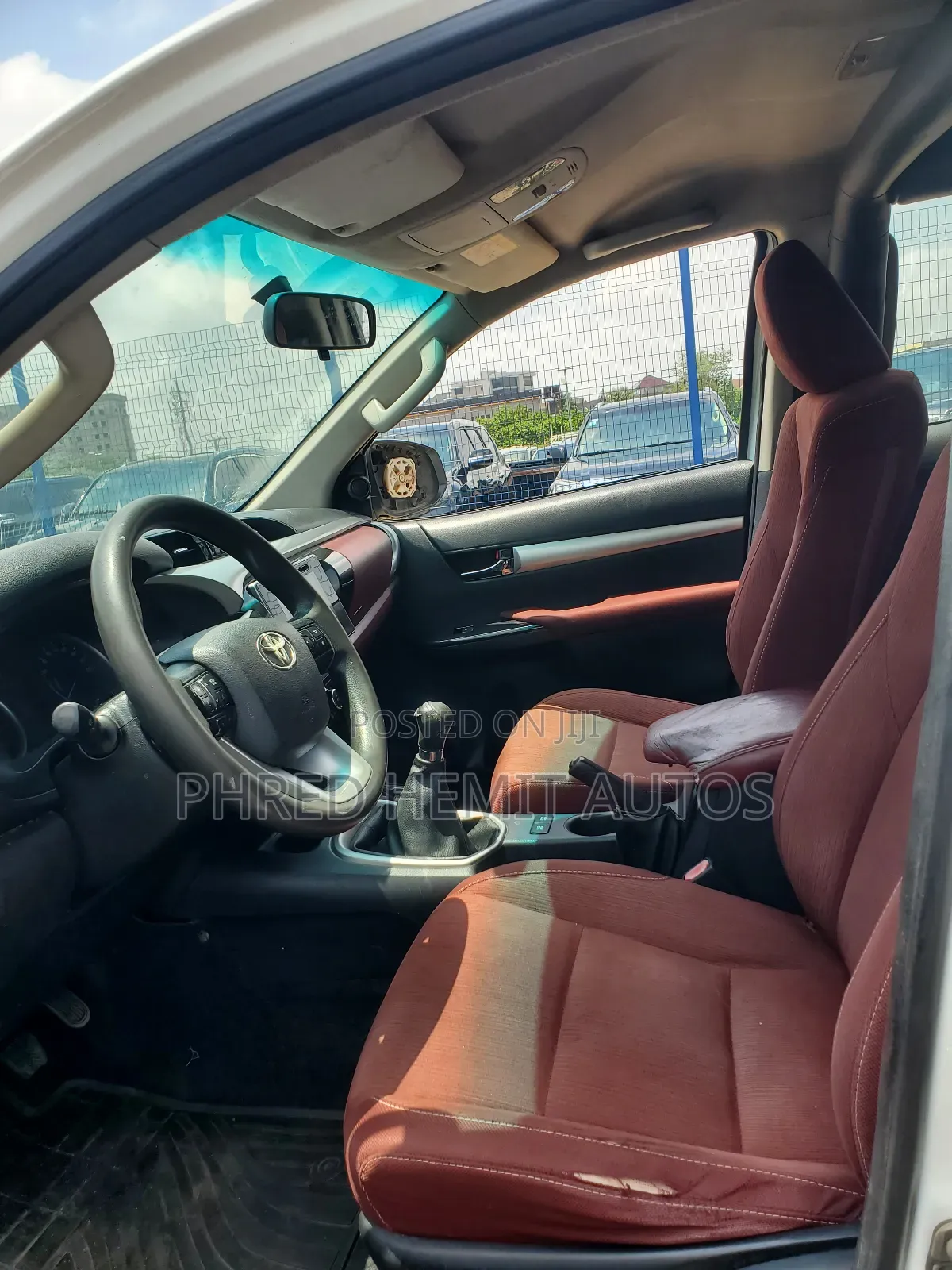 Toyota Hilux 2020 White