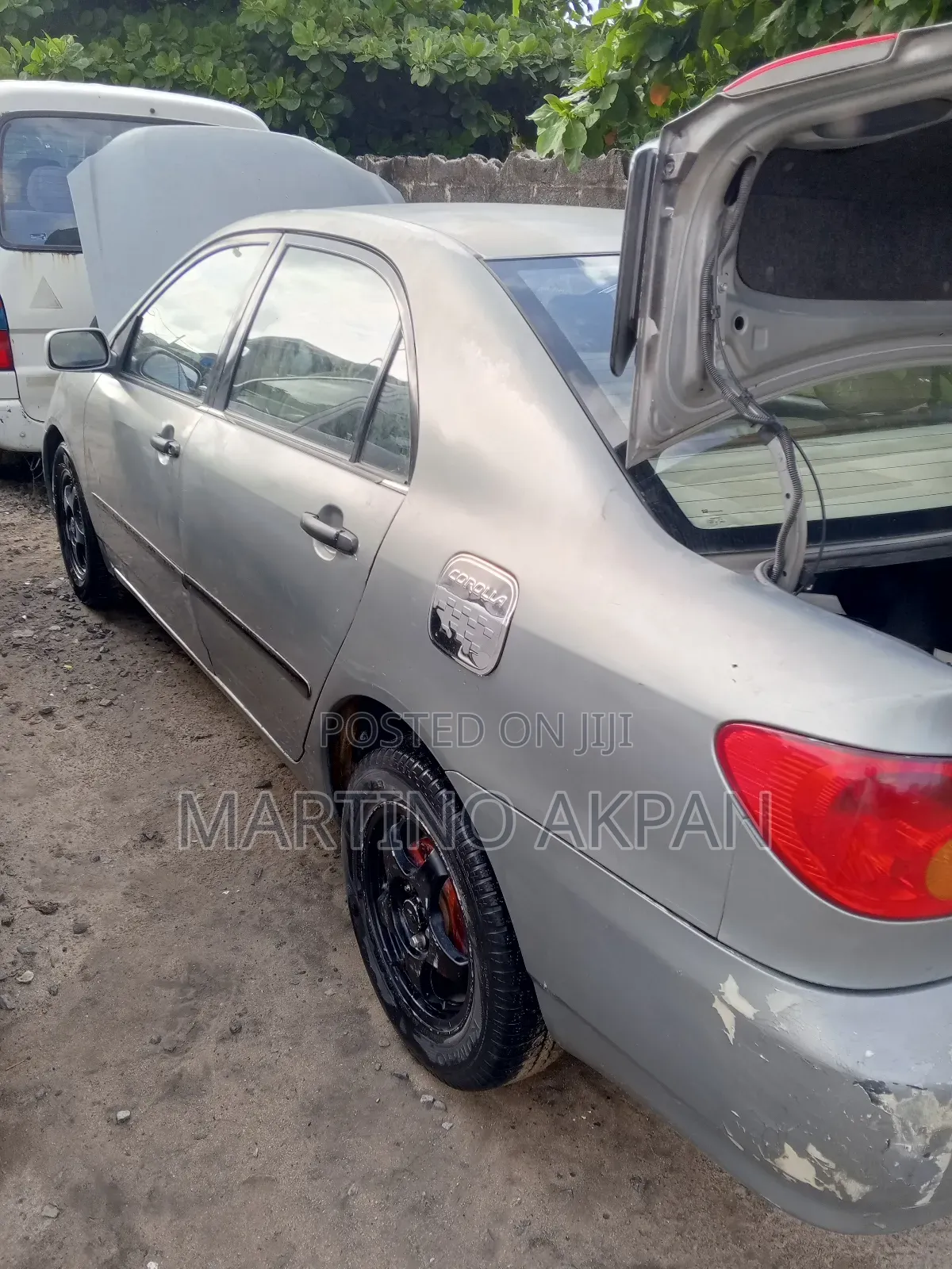 Toyota Corolla LE 2004 Gray