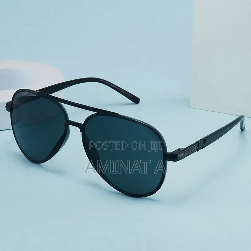 Generic Men's Aviator Black Sunglasses