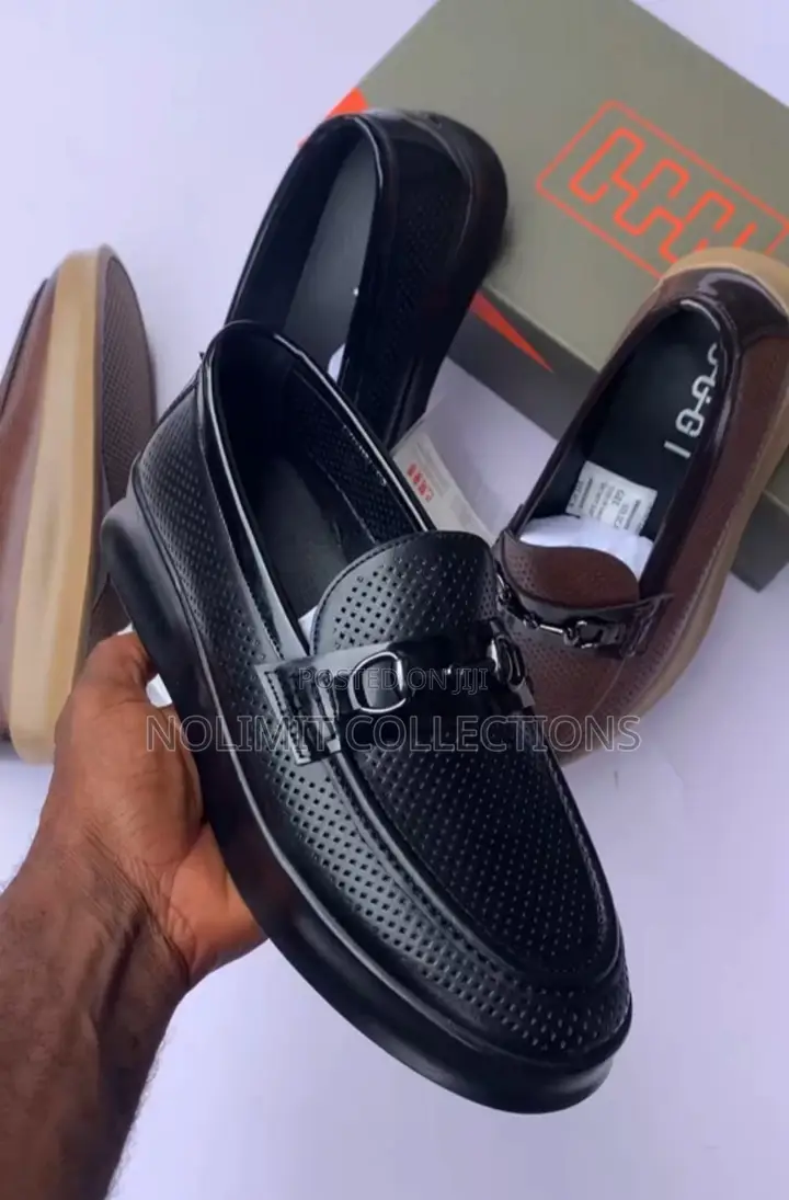 Oggi Men's Loafers With Perforated Leather