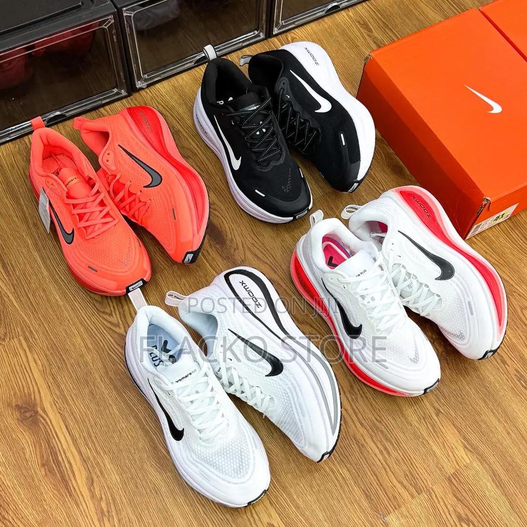 Original Nike Vomero 18 Plus Zoom X Sneakers