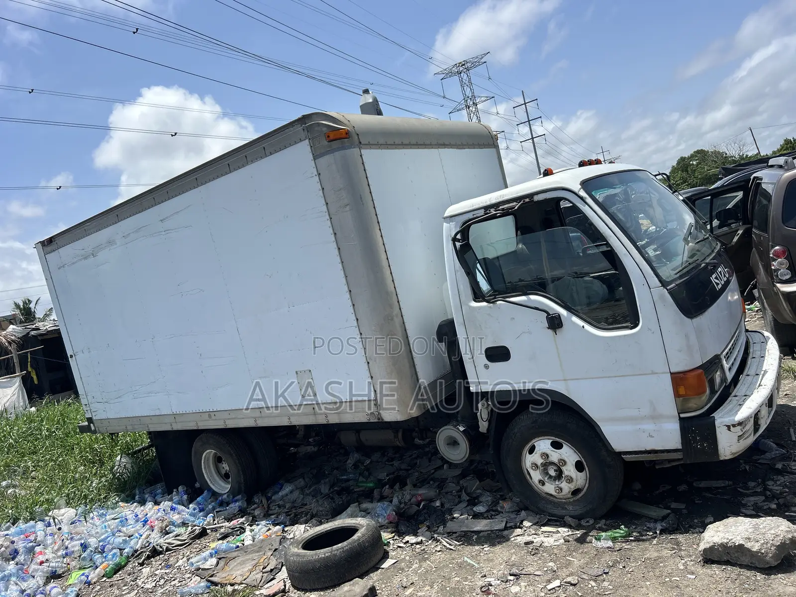 Isuzu Std 2815 2001 White