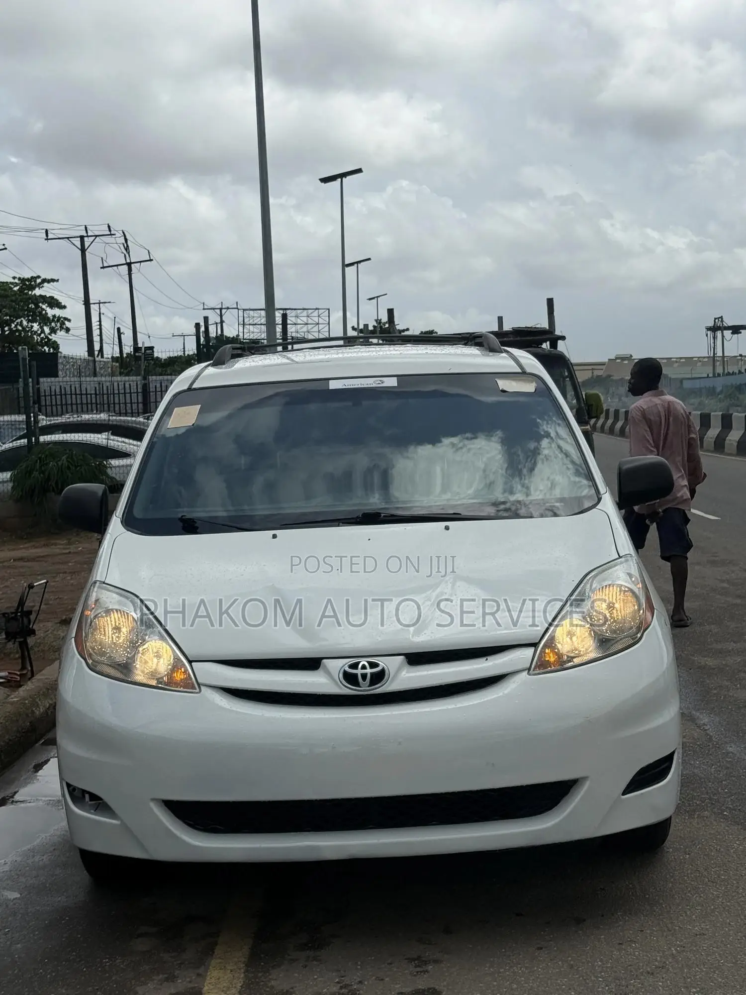 Toyota Sienna LE 2008 White