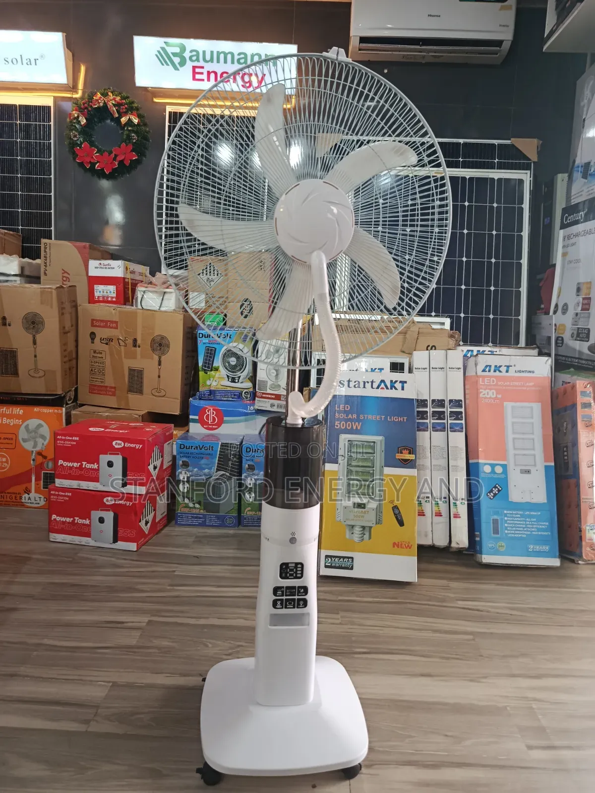 18 Inches Rechargeable Mist Fan