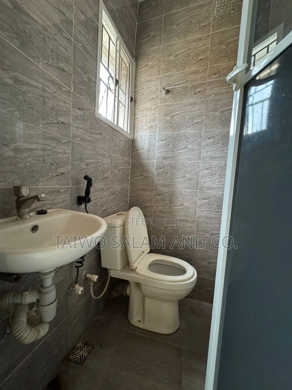 Studio Apartment in Ibadan Polytechnic/University for sale