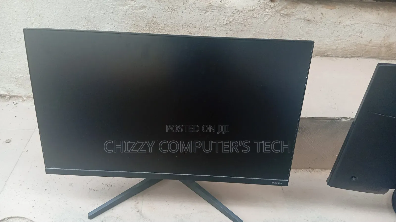 Samsung 27inches Flameless Monitor