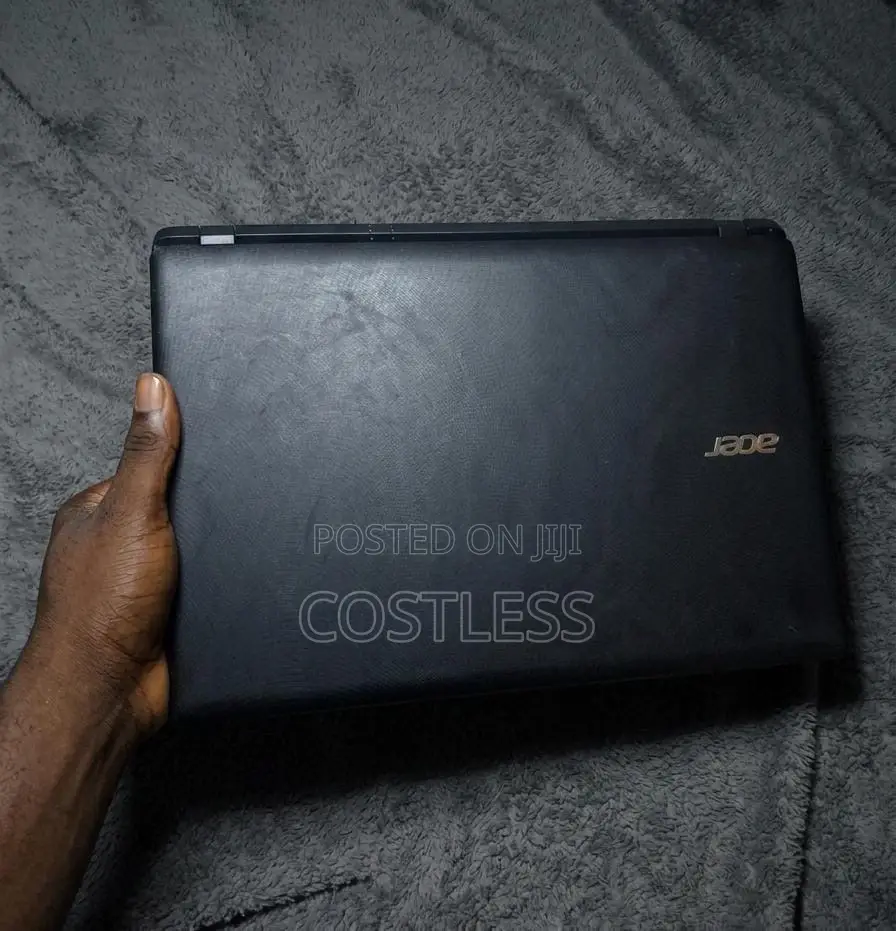 Laptop Acer Aspire ES1-512 4GB Intel Celeron HDD 500GB