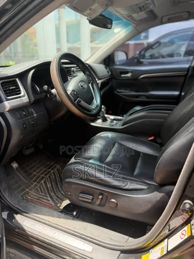 Toyota Highlander Limited V6 4x4 (3.5L 6cyl 6A) 2016 Black