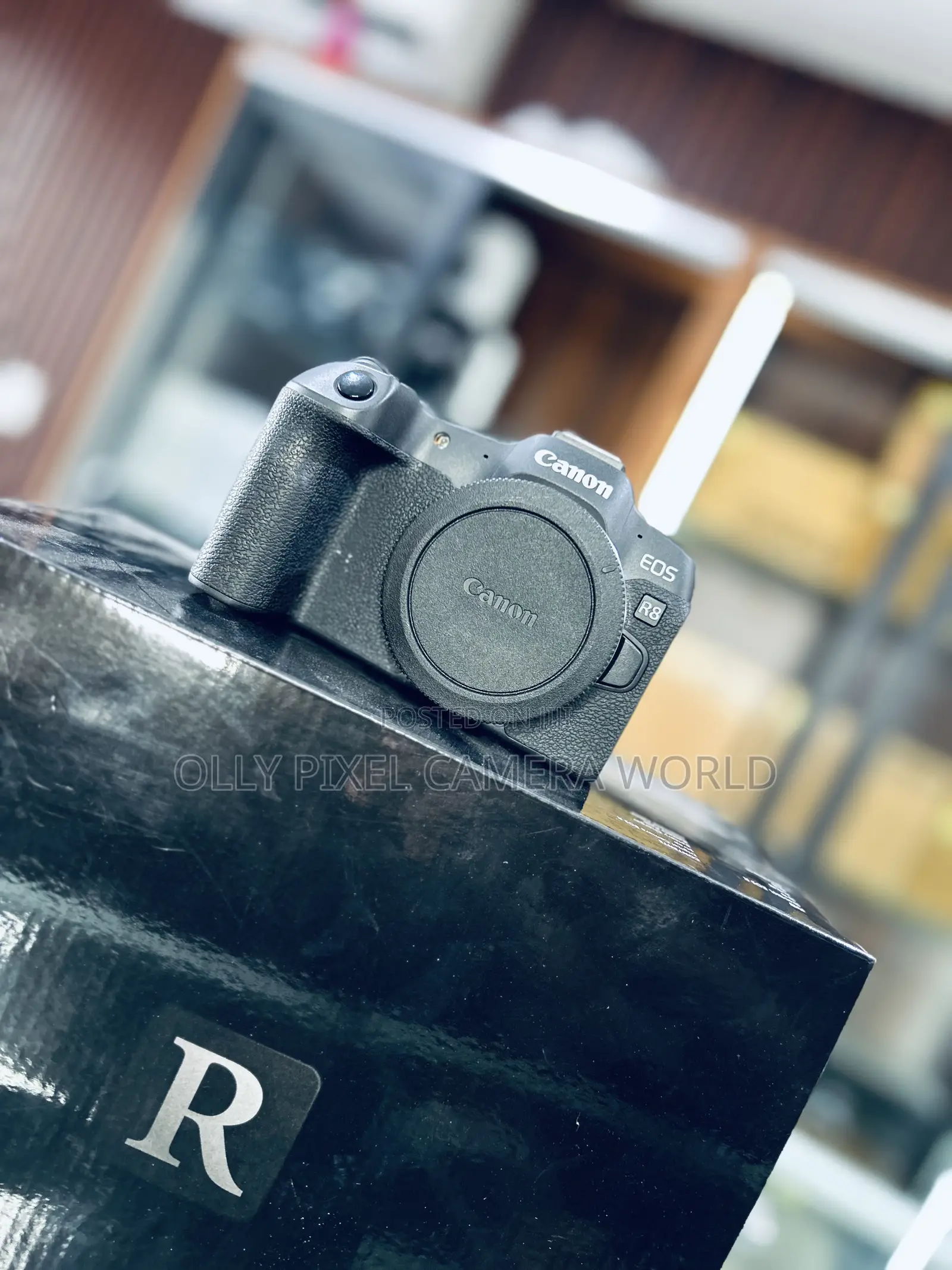 Canon Eos R8 Body