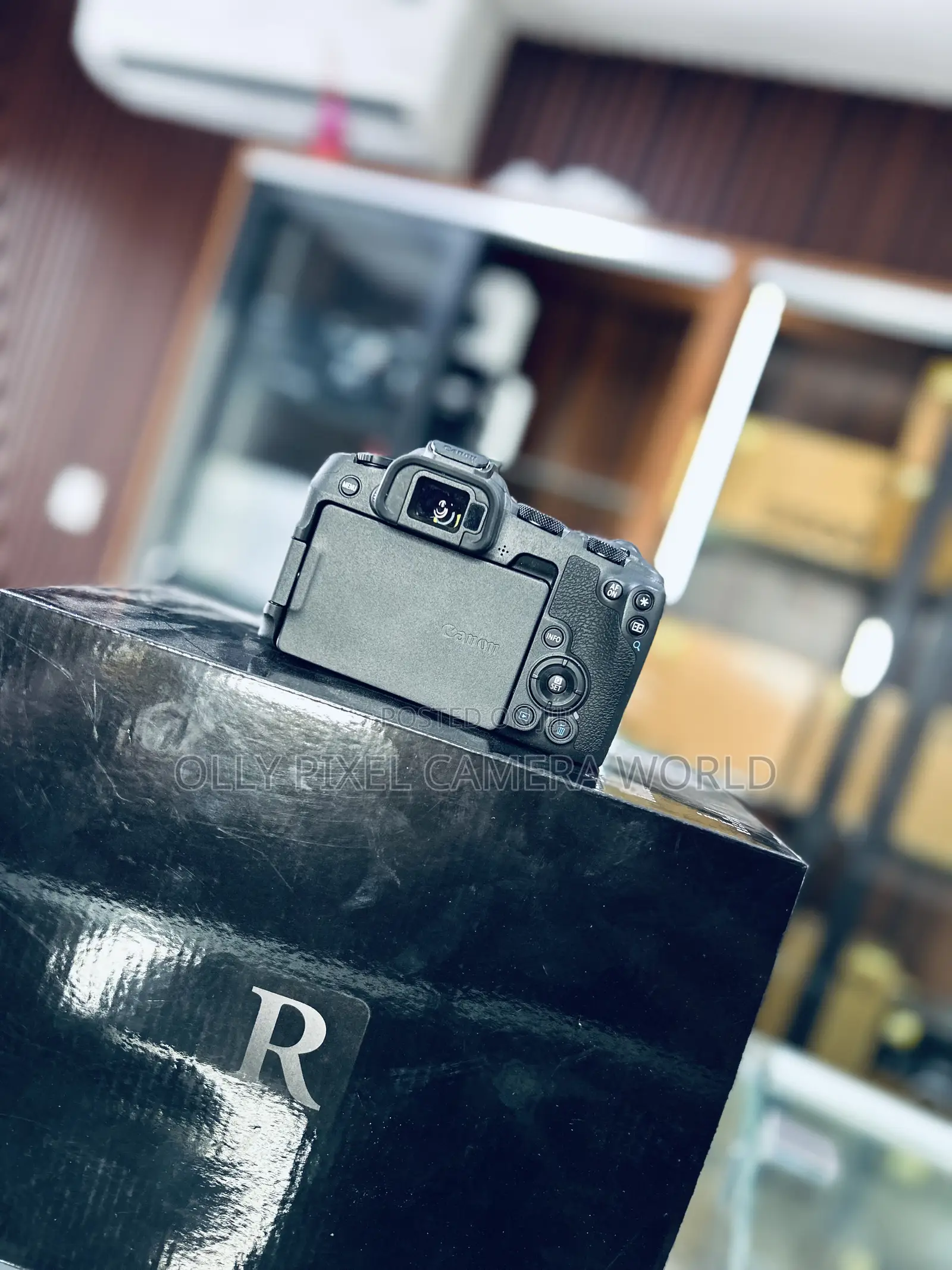 Canon Eos R8 Body