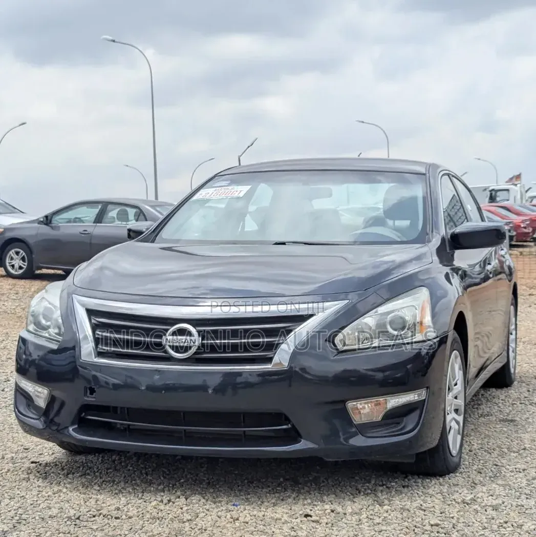 Nissan Altima 2015 Gray