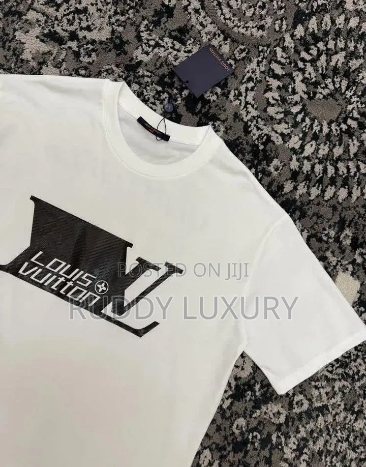 Louis Vuitton Signature Logo Tee
