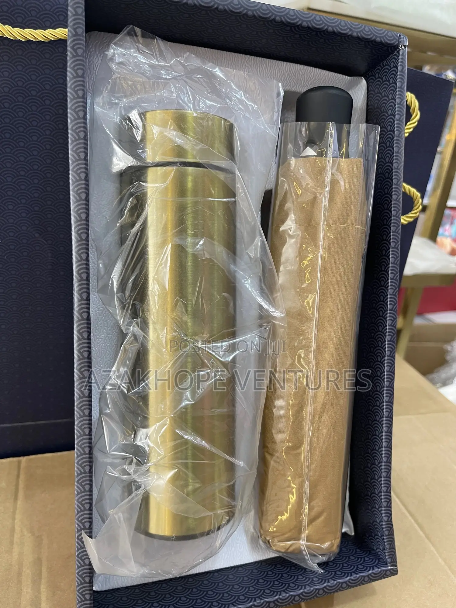 Generic Gold-Colored Stainless Steel Vacuum Insulated Water Bottle