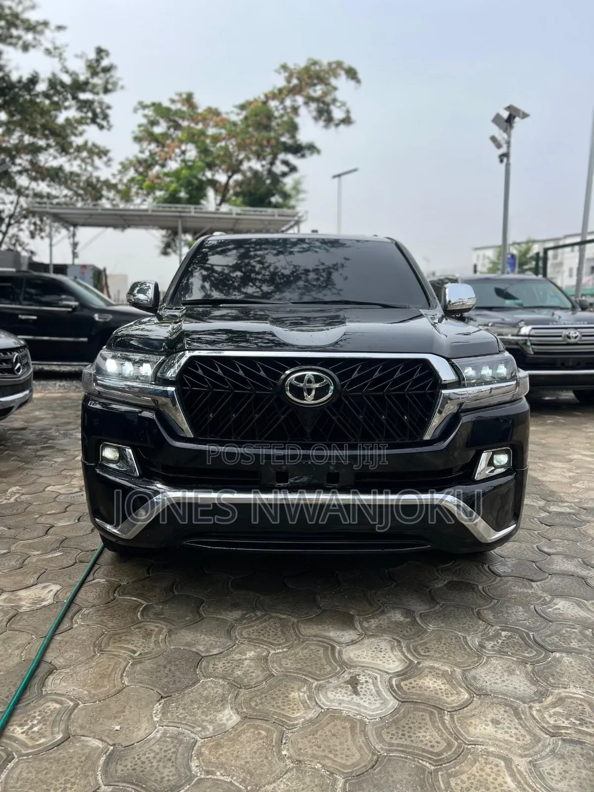 Toyota Land Cruiser 4.0 V6 GX-R 2015 Black
