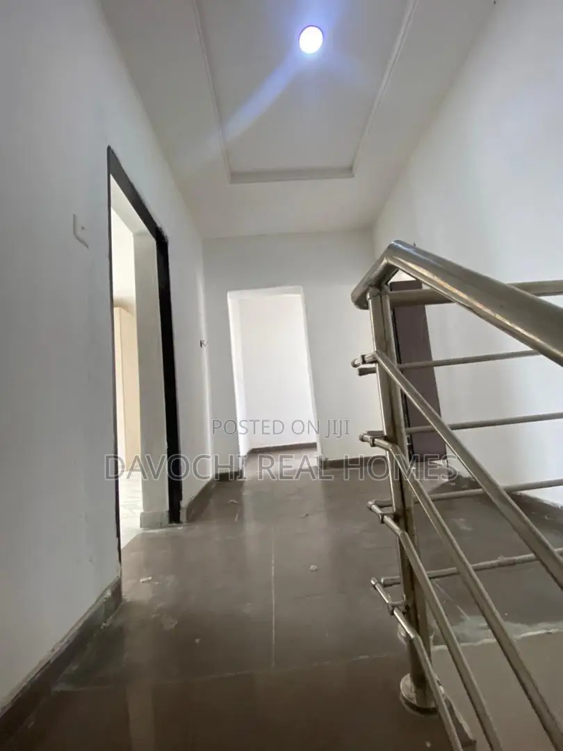 4bdrm Duplex in Osapa London Estate, Jakande for rent